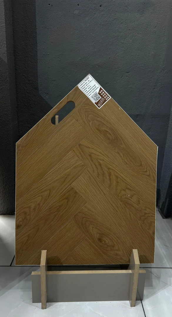 ML2007 Laminat - Görünüş 1